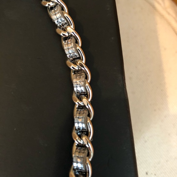 AUTHENTIC!!!  CHANEL QUILTED WALLET ON A CHAIN - Picture 4 of 14